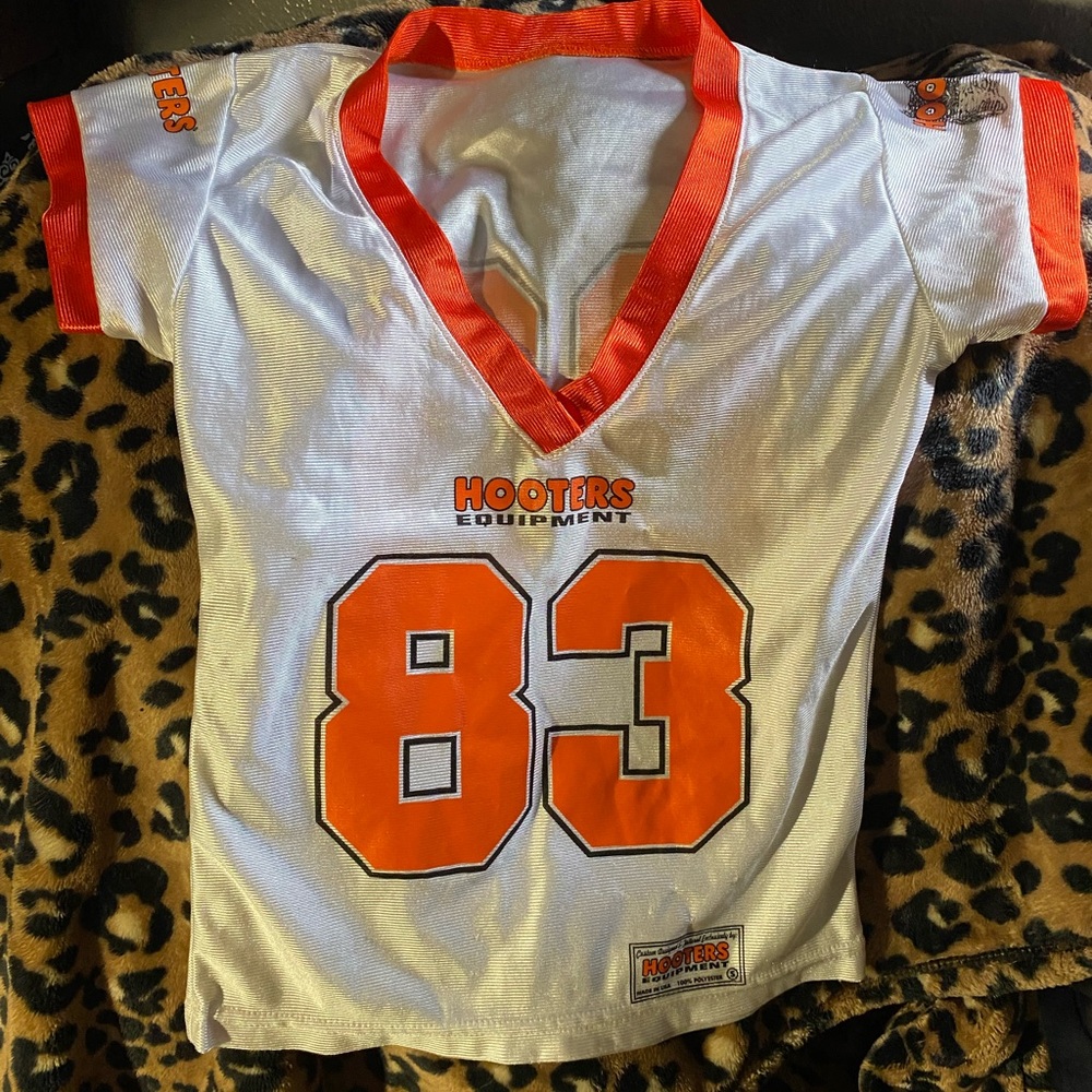 Hooter jersey
